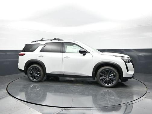 Everest White P 2026 Nissan Pathfinder SL