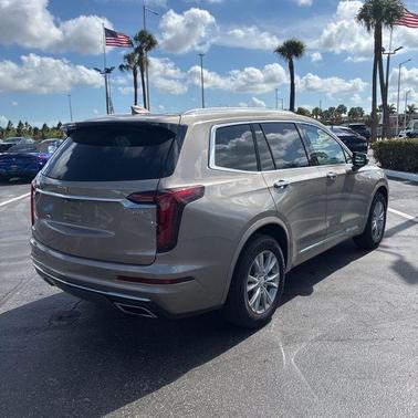 Latte 2022 Cadillac XT6 Luxury FWD