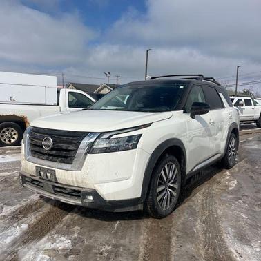 White 2 Tone 2022 Nissan Pathfinder Platinum