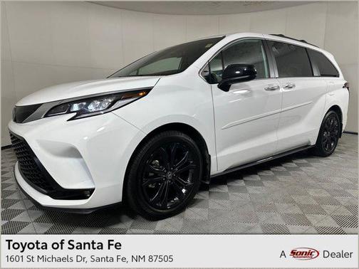 2023 Toyota Sienna XSE 7 Passenger