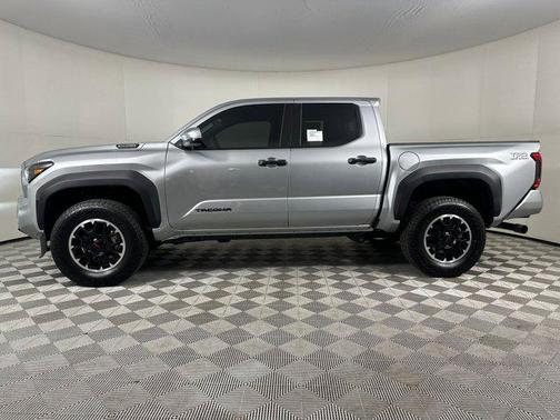 2026 Toyota Tacoma Hybrid TRD Off Road