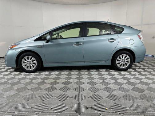 2013 Toyota Prius Plug-in Advanced