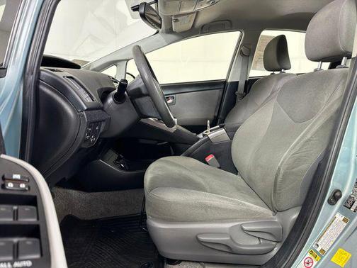 2013 Toyota Prius Plug-in Advanced