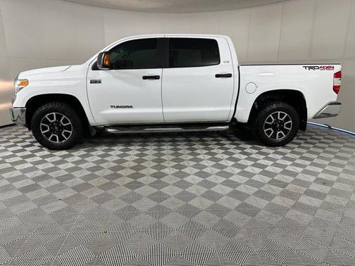 2015 Toyota Tundra SR5