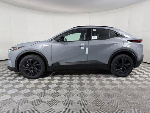 Gray 2026 Toyota C-HR SE