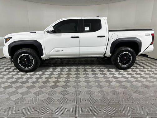 2025 Toyota Tacoma Hybrid TRD Off Road