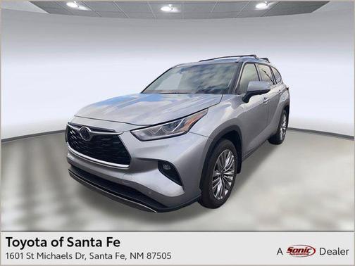 2025 Toyota Highlander Platinum