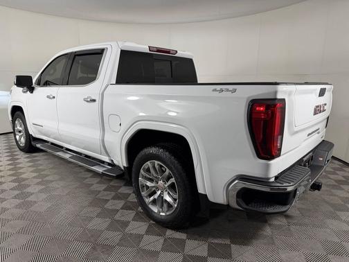Summit White 2022 GMC Sierra 1500 SLT