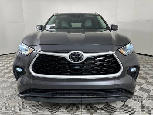 2025 Toyota Highlander Hybrid XLE