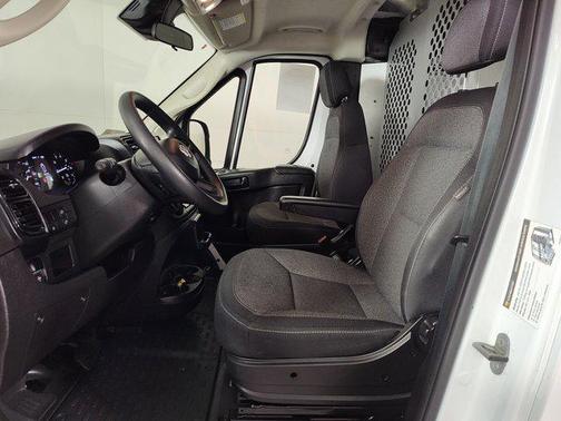 2023 RAM ProMaster 2500 Base