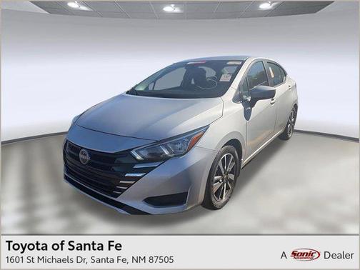 Brilliant Silver Metallic 2024 Nissan Versa 1.6 SV