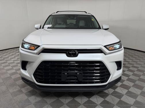 White 2025 Toyota Grand Highlander Hybrid XLE