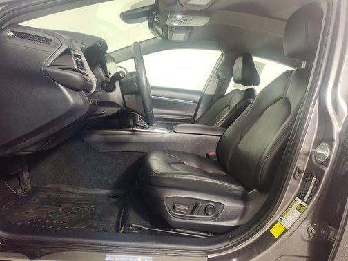 2024 Toyota Camry Hybrid XLE