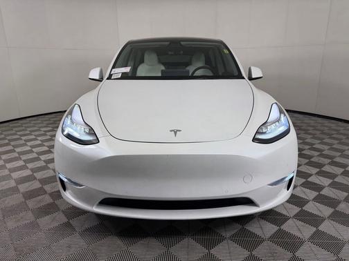 Pearl White Multi-Coat 2021 Tesla Model Y Long Range Dual Motor All-Wheel Drive