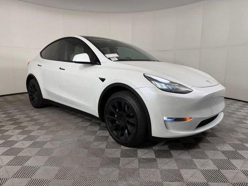Pearl White Multi-Coat 2021 Tesla Model Y Long Range Dual Motor All-Wheel Drive