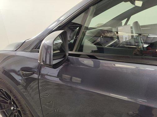 2023 Tesla Model X Standard Range