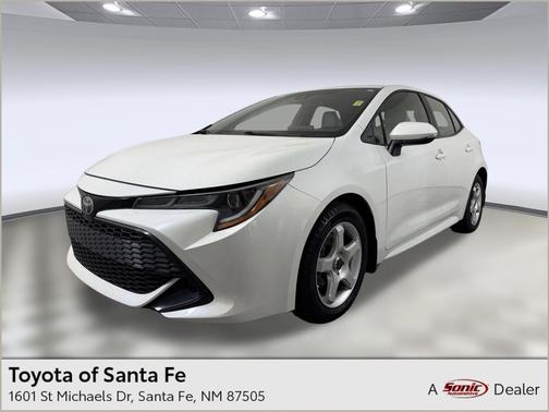Blizzard Pearl 2019 Toyota Corolla SE