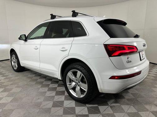 2018 Audi Q5 2.0T Premium Plus