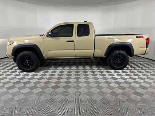 2020 Toyota Tacoma SR