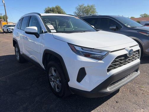 Ice 2024 Toyota RAV4 Hybrid LE