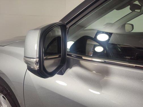 2023 Toyota Highlander Hybrid LE