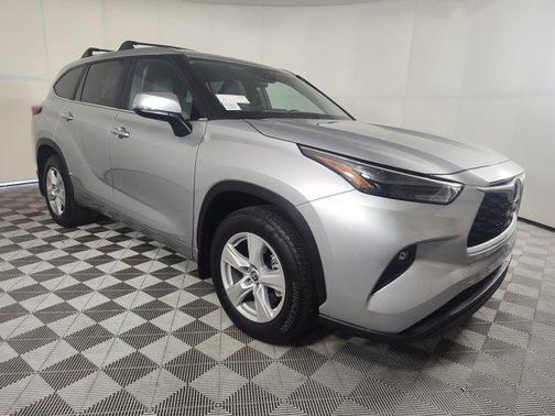 2023 Toyota Highlander Hybrid LE
