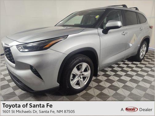2023 Toyota Highlander Hybrid LE