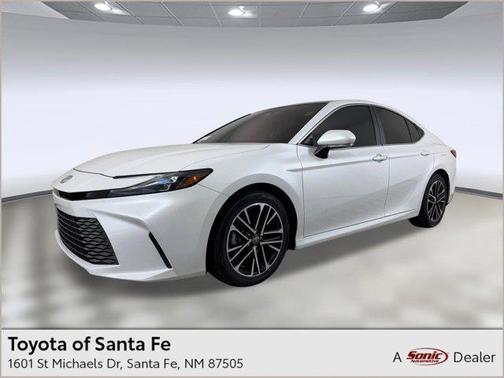 Wind Chill Pearl 2025 Toyota Camry XLE