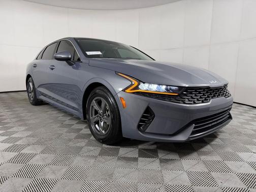 Everlasting Silver 2023 Kia K5 LXS