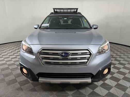 Ice Silver Metallic 2016 Subaru Outback 2.5i Limited