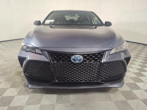 2021 Toyota Avalon Hybrid XSE