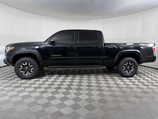 Midnight Black Metallic 2022 Toyota Tacoma TRD Off Road
