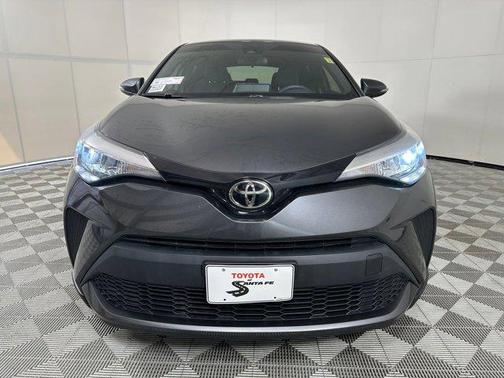 2022 Toyota C-HR XLE