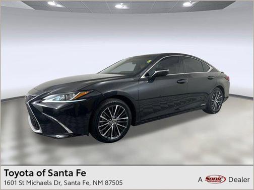 2022 Lexus ES 300h Base