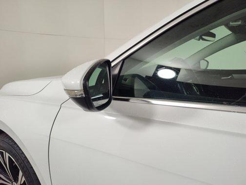 2022 Volkswagen Passat 2.0T SE