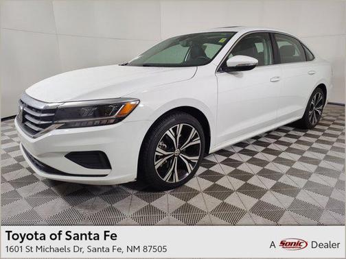 2022 Volkswagen Passat 2.0T SE