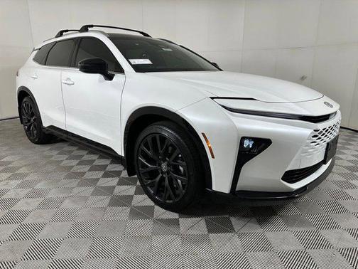 2025 Toyota Crown Signia Limited