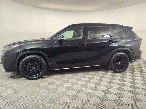 2024 Toyota Highlander XSE