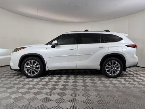 Wind Chill Pearl 2023 Toyota Highlander Limited