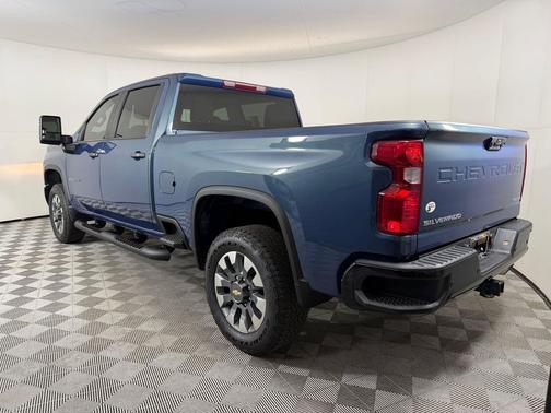 Lakeshore Blue Metallic 2025 Chevrolet Silverado 2500 Custom