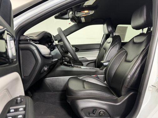 Bright White Clearcoat 2025 Jeep Compass Limited