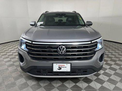 2024 Volkswagen Atlas 2.0T SE w/Technology 4MOTION