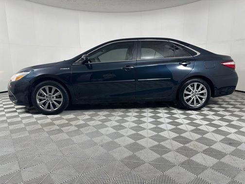 2016 Toyota Camry Hybrid XLE