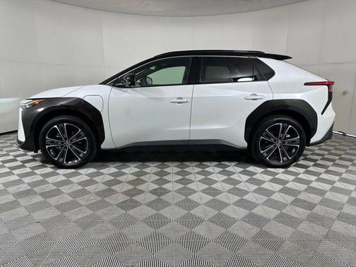 2025 Toyota bZ4X Limited