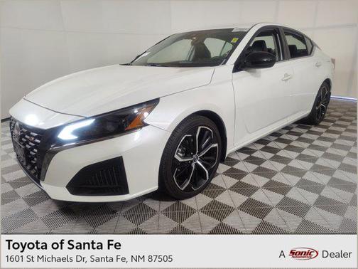 2023 Nissan Altima SR FWD