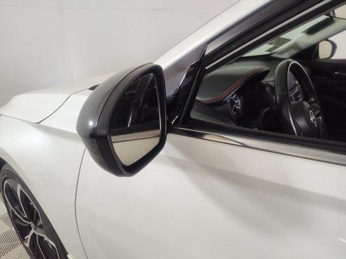 2023 Nissan Altima SR FWD