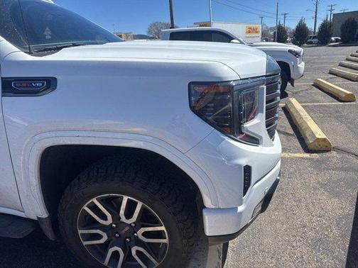 2022 GMC Sierra 1500 AT4