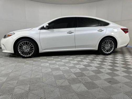 2016 Toyota Avalon Limited