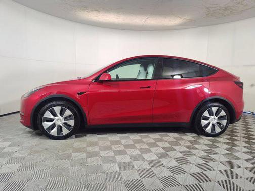 2022 Tesla Model Y Long Range Dual Motor All-Wheel Drive