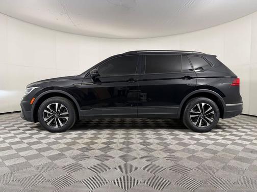 Deep Black 2024 Volkswagen Tiguan 2.0T S 4MOTION